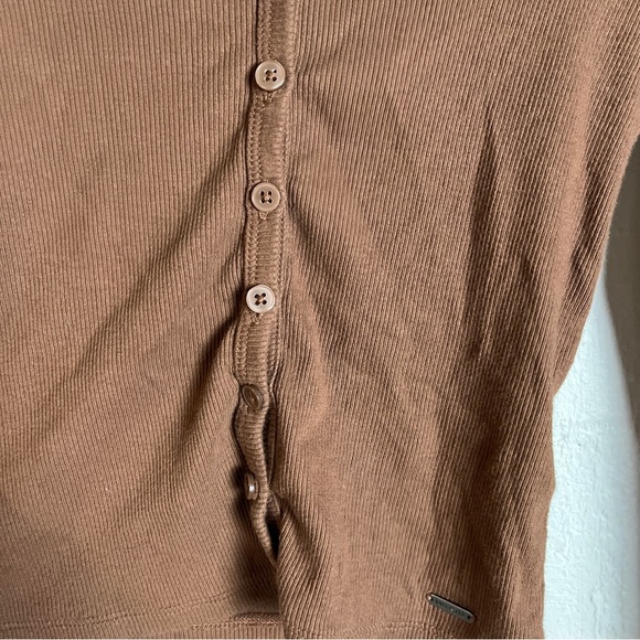 Vintage Hollister Brown Button Down Baby Tee XS Y2K - Picture 6 of 14